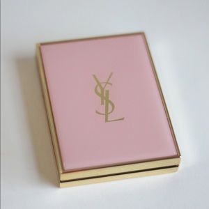 Yves Saint Laurent Touchè Èclat Blur Perfector